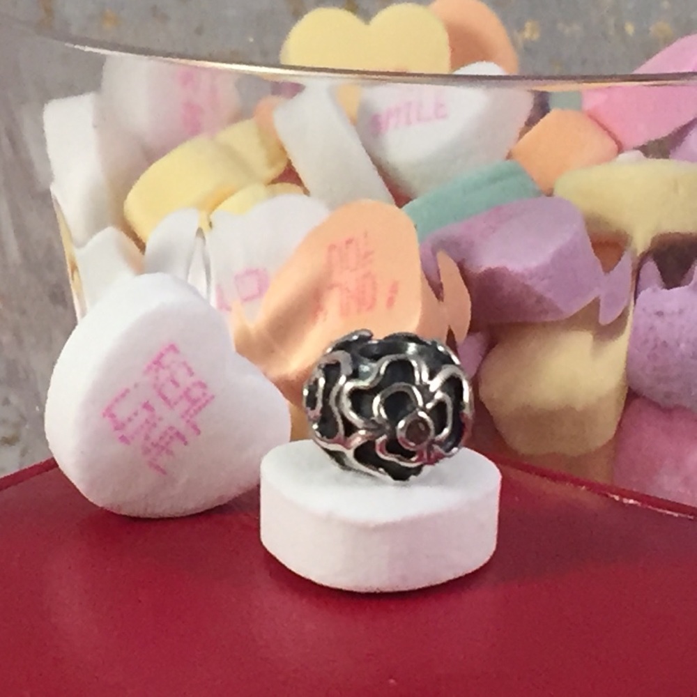 Authentic PANDORA SS Posey with Citrine CZ - Picture 1 of 5